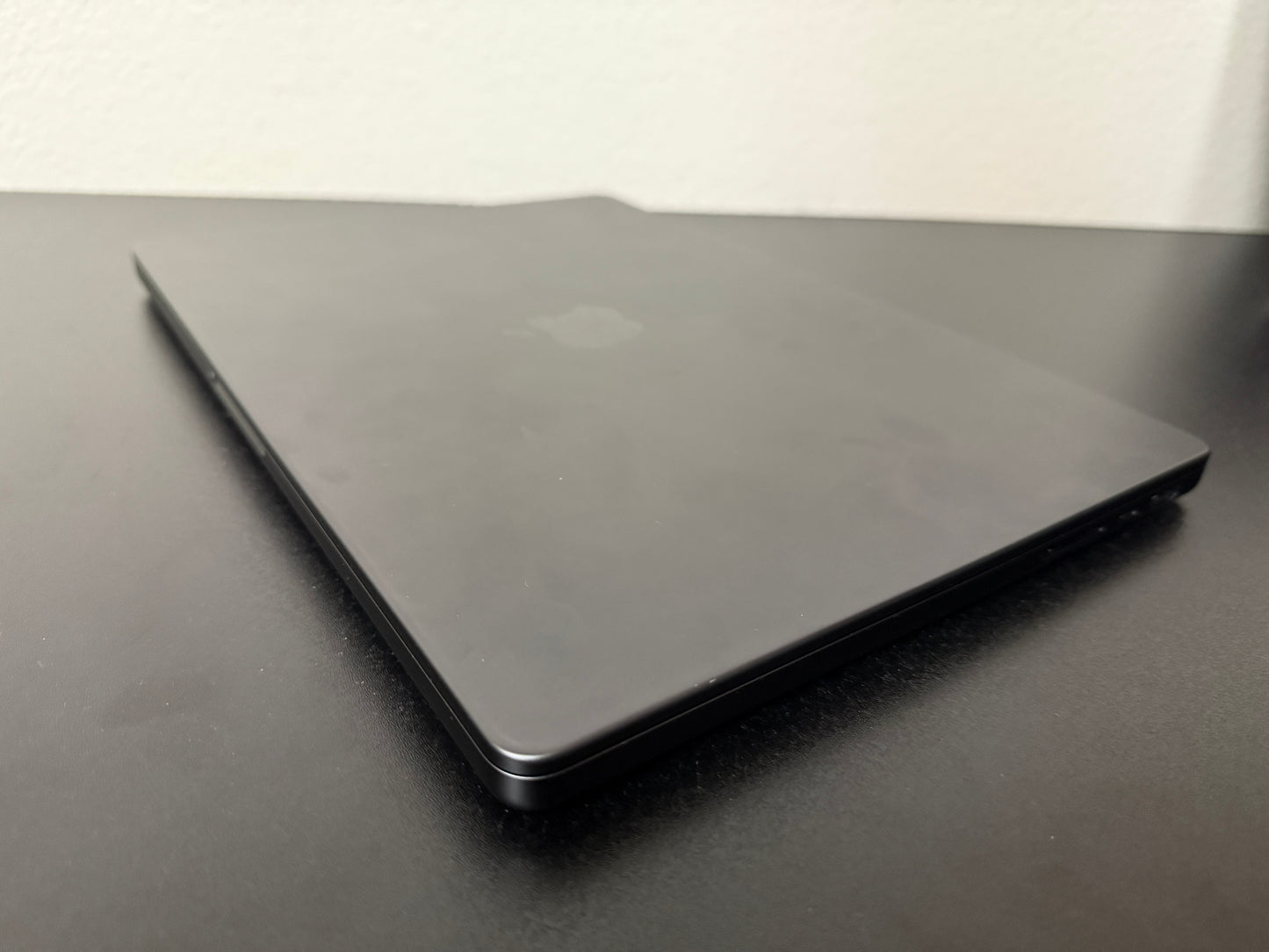 14" MacBook Pro M4 Chip 16GB 512GB