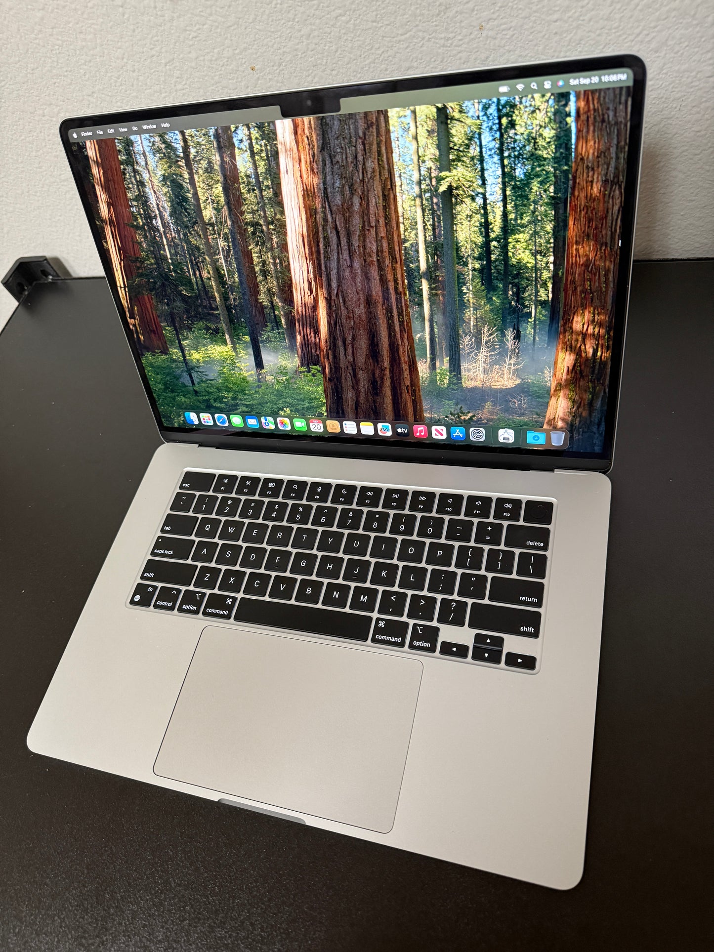15" MacBook Air M3 Chip 24GB 512GB