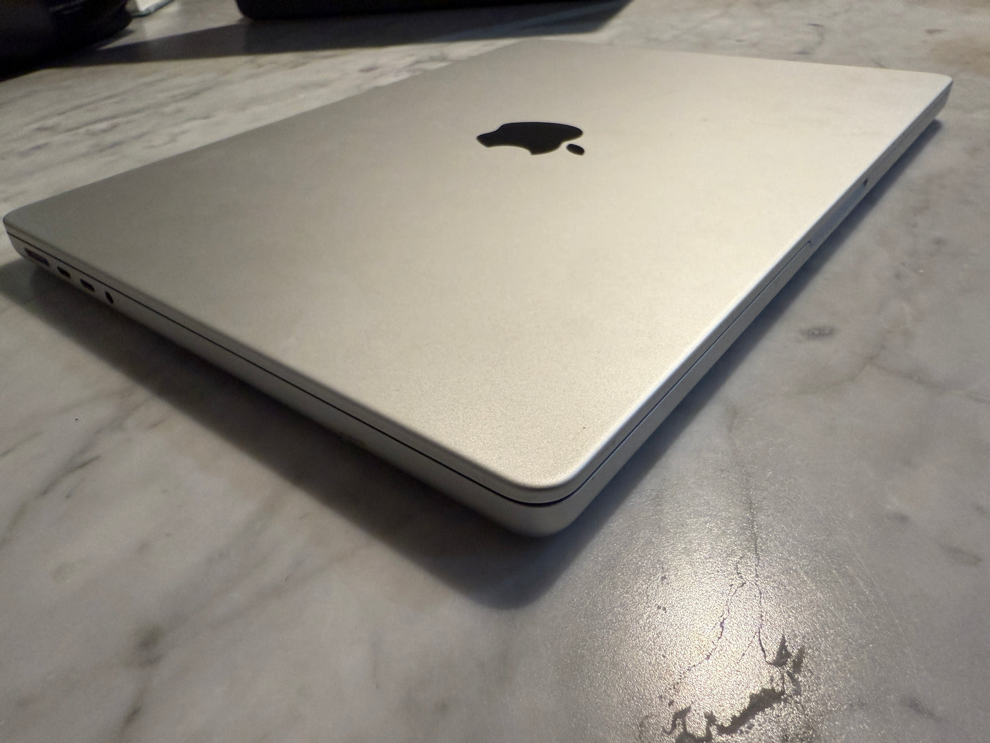14" MacBook Pro M1 Max Chip 64GB 2TB