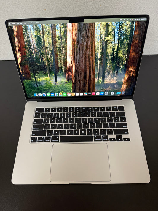 15" MacBook Air M3 Chip 24GB 512GB